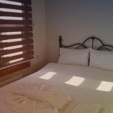 Balat Suites Aparthotel